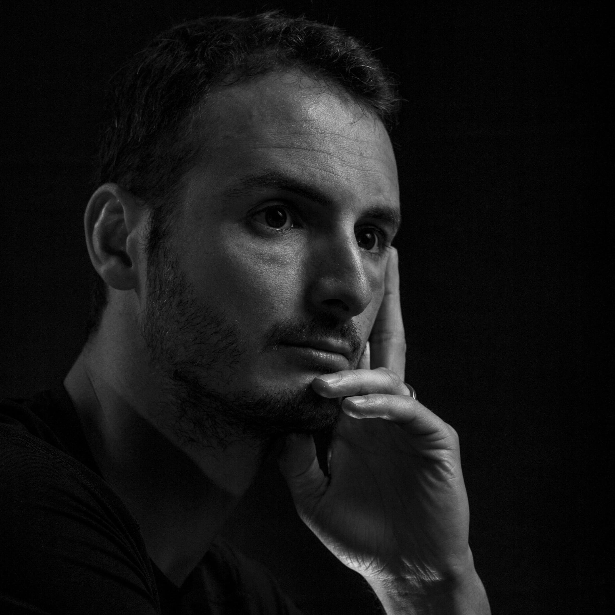 pexels-gilles-33136738